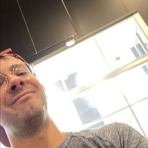 Meet your Posher, Cameron